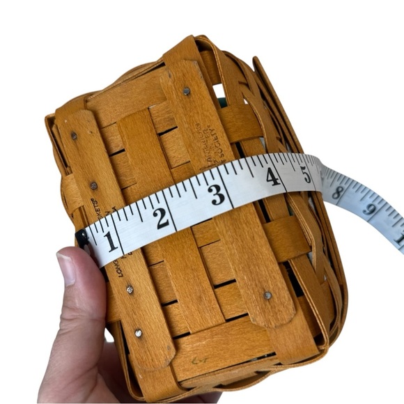 Longaberger Basket with Green Liner - Picture 8 of 10